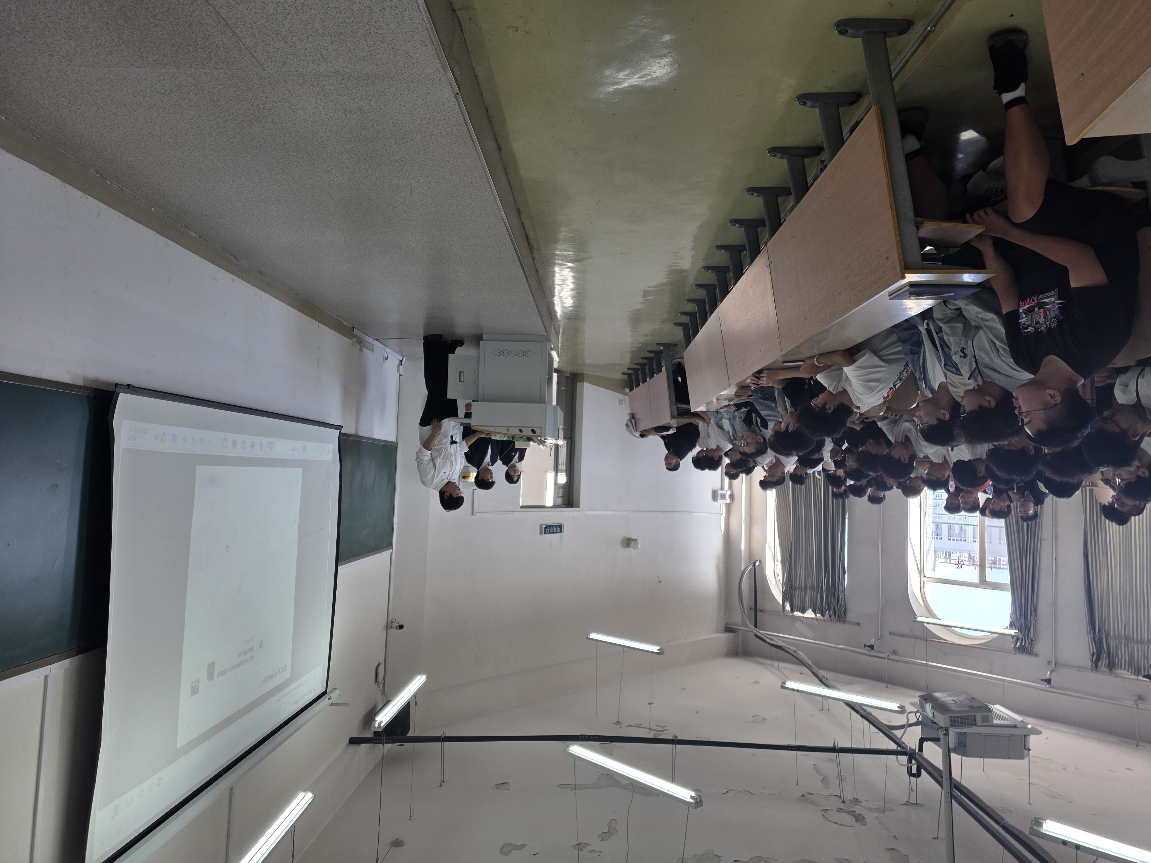 迎新启航｜电子工程学院圆满完成2026级新生入学教育工作